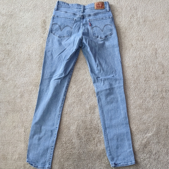 Levi's Mid Rise Skinny Jeans | Size 27 - Picture 4 of 12